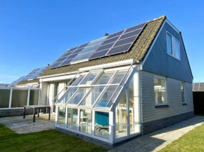 comfortable bungalow for 6 people,